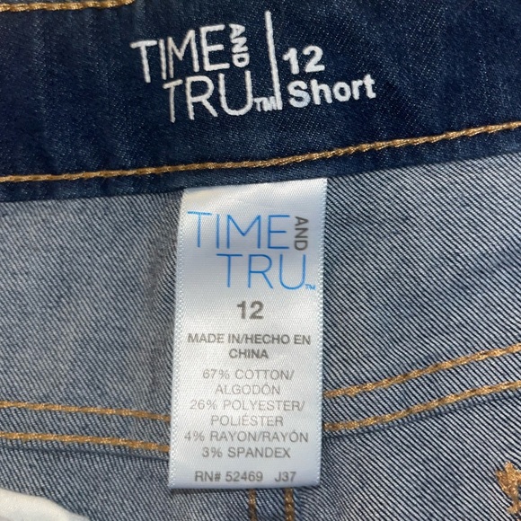Time and Tru Size 12 Shorts Like New - Picture 2 of 2